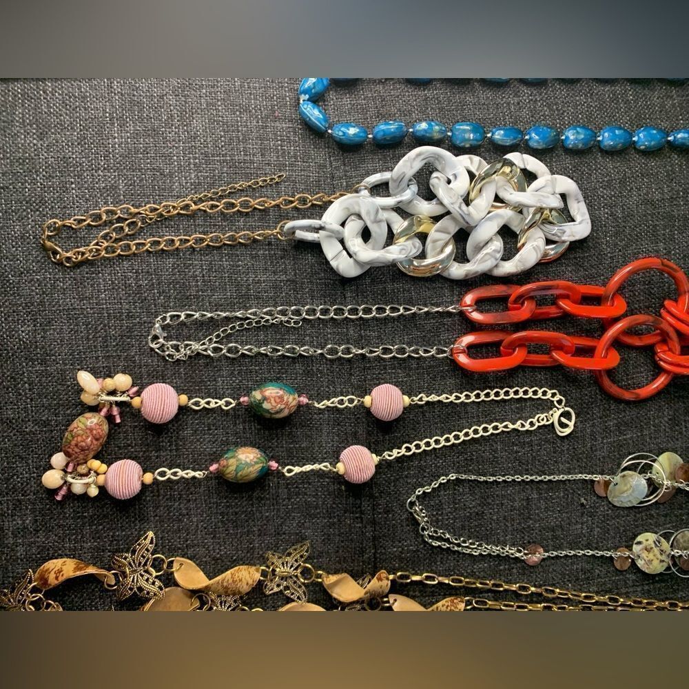 Long Chain Necklace Bundle - Picture 4 of 7